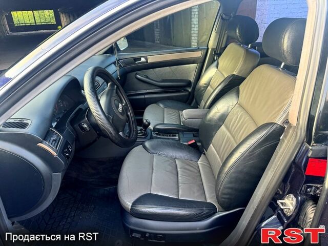 Синий Ауди А6, объемом двигателя 2.8 л и пробегом 258 тыс. км за 3150 $, фото 8 на Automoto.ua