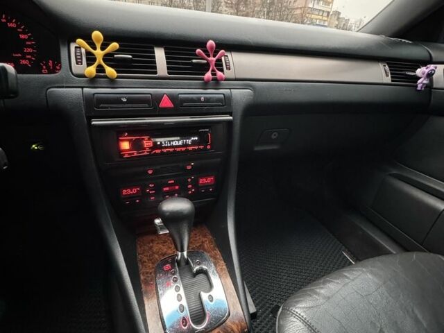 Синий Ауди А6, объемом двигателя 1.8 л и пробегом 370 тыс. км за 4800 $, фото 6 на Automoto.ua