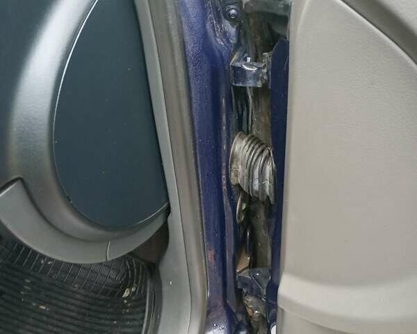 Синій Ауді А6, об'ємом двигуна 2.5 л та пробігом 411 тис. км за 2650 $, фото 41 на Automoto.ua