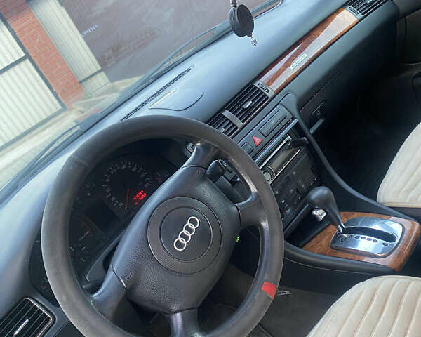 Синий Ауди А6, объемом двигателя 1.9 л и пробегом 400 тыс. км за 4399 $, фото 8 на Automoto.ua