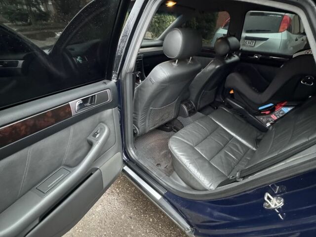 Синий Ауди А6, объемом двигателя 1.8 л и пробегом 370 тыс. км за 4800 $, фото 9 на Automoto.ua