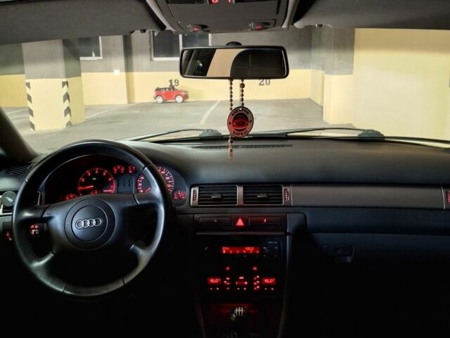 Синий Ауди А6, объемом двигателя 1.8 л и пробегом 283 тыс. км за 4599 $, фото 4 на Automoto.ua