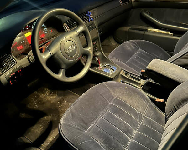 Синий Ауди А6, объемом двигателя 2.5 л и пробегом 281 тыс. км за 3079 $, фото 8 на Automoto.ua