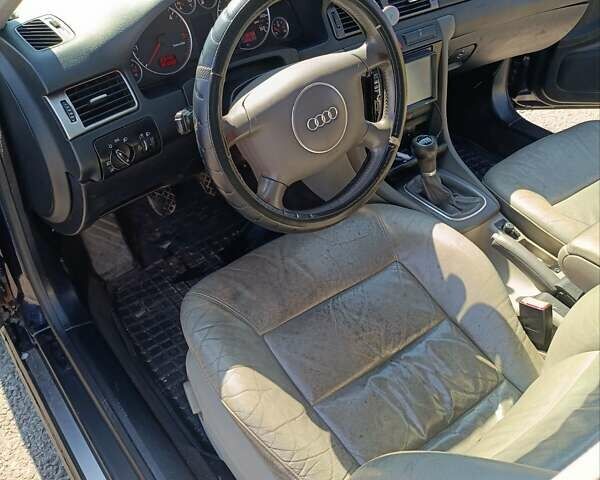 Синий Ауди А6, объемом двигателя 2.5 л и пробегом 420 тыс. км за 4700 $, фото 15 на Automoto.ua