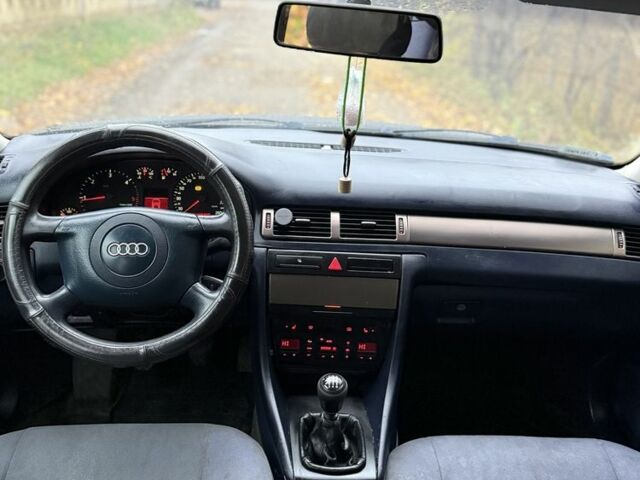 Ауди А6 2000 в Яворове на Automoto.ua Синий Ауди А6, объемом двигателя 1.9 л и пробегом 360 тыс. км за 2800 $, фото 3 на Automoto.ua