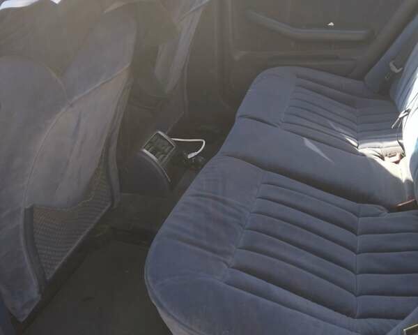 Синій Ауді А6, об'ємом двигуна 1.8 л та пробігом 340 тис. км за 3300 $, фото 2 на Automoto.ua