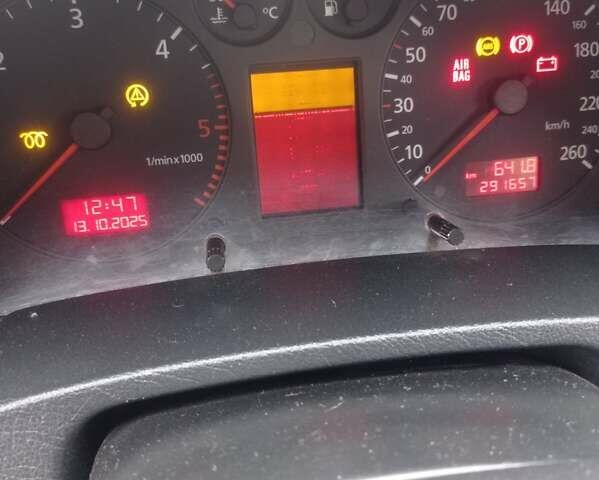 Синий Ауди А6, объемом двигателя 2.5 л и пробегом 290 тыс. км за 5000 $, фото 5 на Automoto.ua