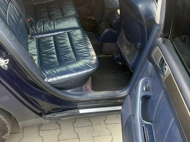 Синий Ауди А6, объемом двигателя 1.9 л и пробегом 450 тыс. км за 2999 $, фото 10 на Automoto.ua