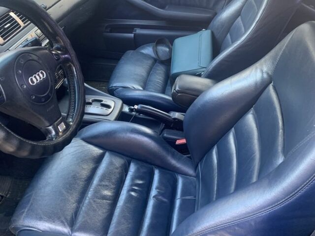 Синий Ауди А6, объемом двигателя 1.8 л и пробегом 504 тыс. км за 4300 $, фото 7 на Automoto.ua