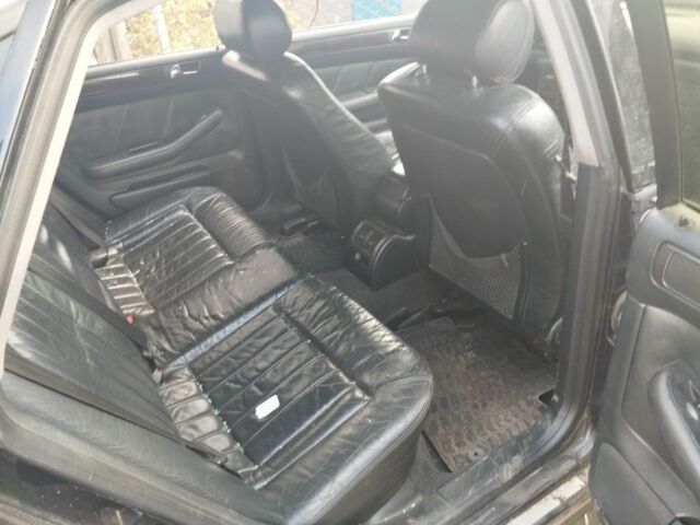 Синий Ауди А6, объемом двигателя 0 л и пробегом 390 тыс. км за 1750 $, фото 5 на Automoto.ua