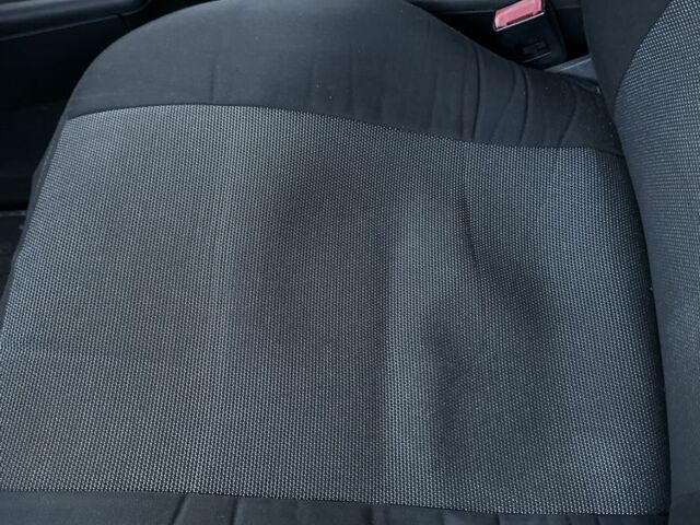 Синий Ауди А6, объемом двигателя 2.4 л и пробегом 185 тыс. км за 2376 $, фото 9 на Automoto.ua