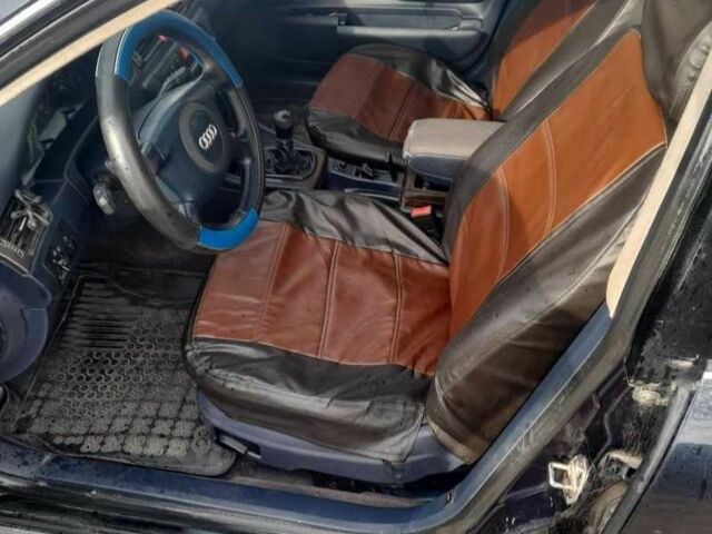 Синий Ауди А6, объемом двигателя 2.5 л и пробегом 420 тыс. км за 2500 $, фото 6 на Automoto.ua