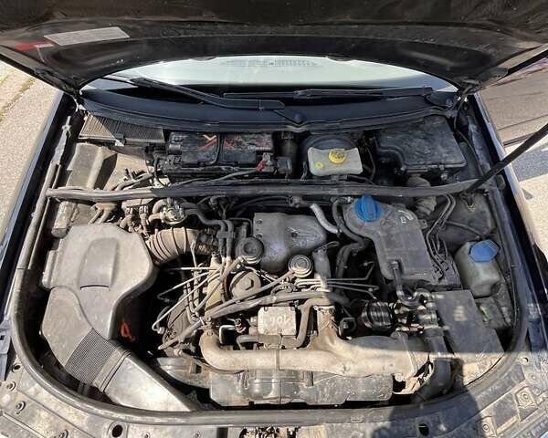 Синій Ауді А6, об'ємом двигуна 2.5 л та пробігом 303 тис. км за 2600 $, фото 2 на Automoto.ua