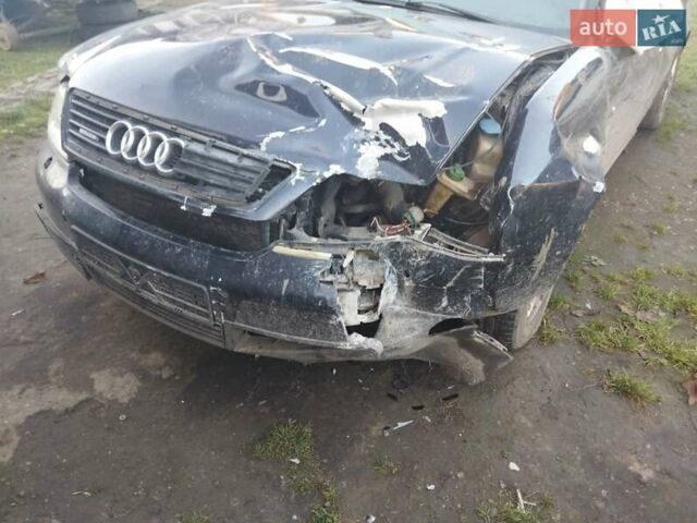 Синий Ауди А6, объемом двигателя 2.5 л и пробегом 340 тыс. км за 1750 $, фото 4 на Automoto.ua