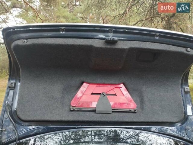 Синий Ауди А6, объемом двигателя 1.8 л и пробегом 400 тыс. км за 4500 $, фото 3 на Automoto.ua