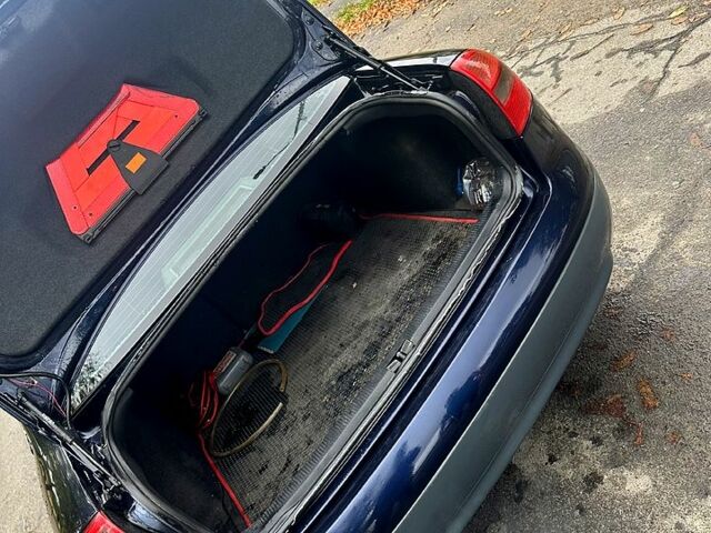 Синий Ауди А6, объемом двигателя 2.4 л и пробегом 223 тыс. км за 4000 $, фото 5 на Automoto.ua