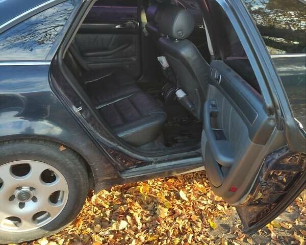 Синий Ауди А6, объемом двигателя 2.5 л и пробегом 372 тыс. км за 2100 $, фото 8 на Automoto.ua
