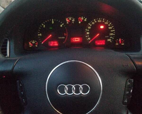 Синий Ауди А6, объемом двигателя 2.5 л и пробегом 304 тыс. км за 4950 $, фото 5 на Automoto.ua