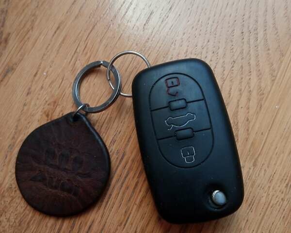 Синій Ауді А6, об'ємом двигуна 2.5 л та пробігом 285 тис. км за 5000 $, фото 28 на Automoto.ua