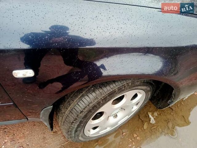 Синий Ауди А6, объемом двигателя 2.5 л и пробегом 384 тыс. км за 4950 $, фото 18 на Automoto.ua