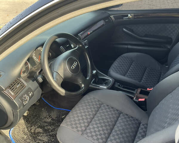 Синий Ауди А6, объемом двигателя 1.9 л и пробегом 412 тыс. км за 5500 $, фото 8 на Automoto.ua