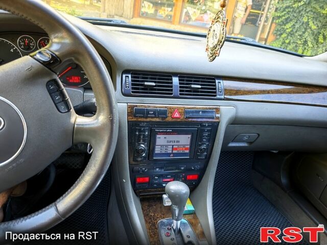 Синій Ауді А6, об'ємом двигуна 2.5 л та пробігом 306 тис. км за 4800 $, фото 9 на Automoto.ua