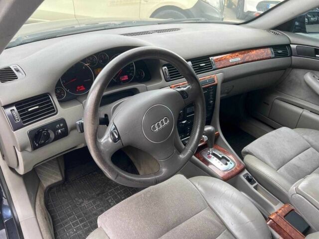 Синий Ауди А6, объемом двигателя 2.5 л и пробегом 261 тыс. км за 5290 $, фото 11 на Automoto.ua