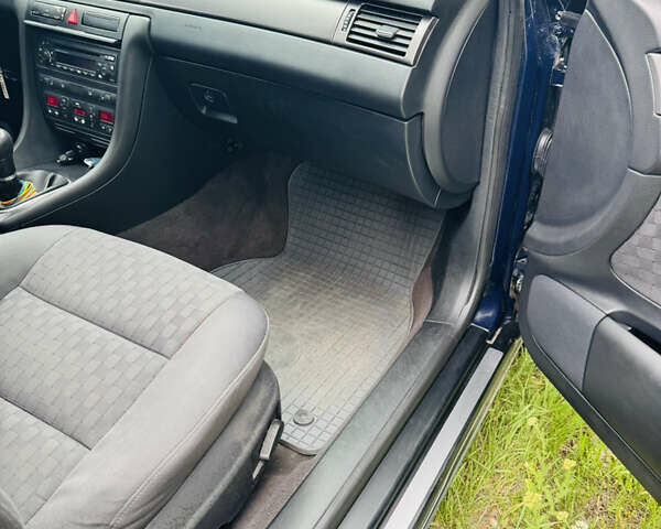 Синий Ауди А6, объемом двигателя 2.5 л и пробегом 389 тыс. км за 4500 $, фото 20 на Automoto.ua