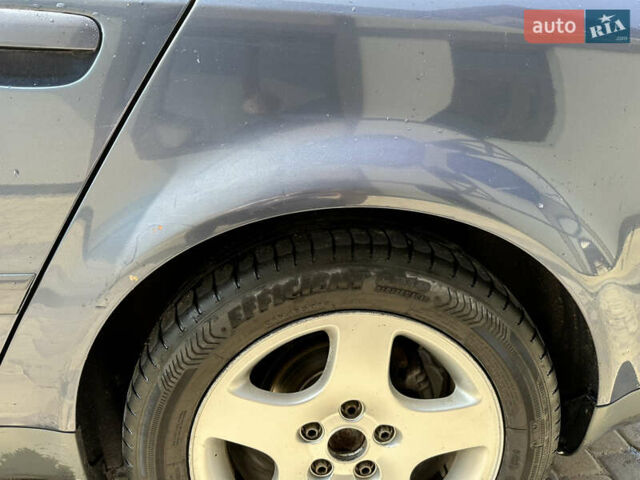 Ауди А6 2002 в Тернополе на Automoto.ua Синий Ауди А6, объемом двигателя 1.9 л и пробегом 375 тыс. км за 5500 $, фото 6 на Automoto.ua