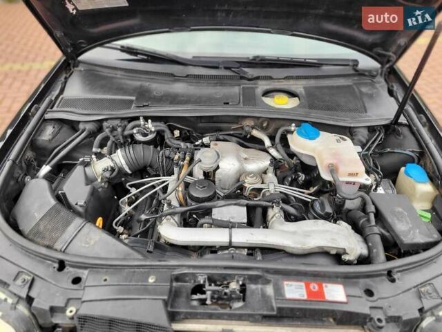 Синий Ауди А6, объемом двигателя 2.5 л и пробегом 296 тыс. км за 4000 $, фото 4 на Automoto.ua