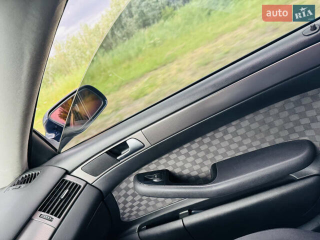 Синий Ауди А6, объемом двигателя 2.5 л и пробегом 389 тыс. км за 4500 $, фото 27 на Automoto.ua
