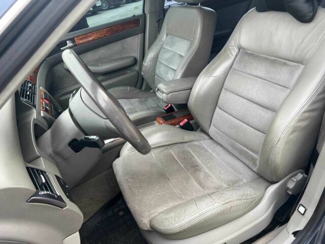 Синий Ауди А6, объемом двигателя 2.5 л и пробегом 261 тыс. км за 5290 $, фото 12 на Automoto.ua