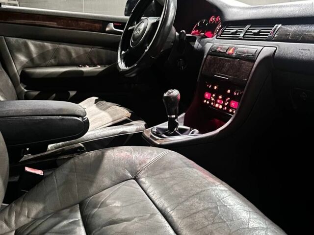 Синий Ауди А6, объемом двигателя 2.5 л и пробегом 366 тыс. км за 2999 $, фото 7 на Automoto.ua