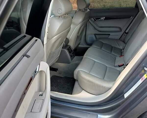 Синий Ауди А6, объемом двигателя 4.2 л и пробегом 250 тыс. км за 8000 $, фото 15 на Automoto.ua