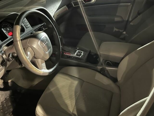 Синий Ауди А6, объемом двигателя 3 л и пробегом 295 тыс. км за 3800 $, фото 6 на Automoto.ua