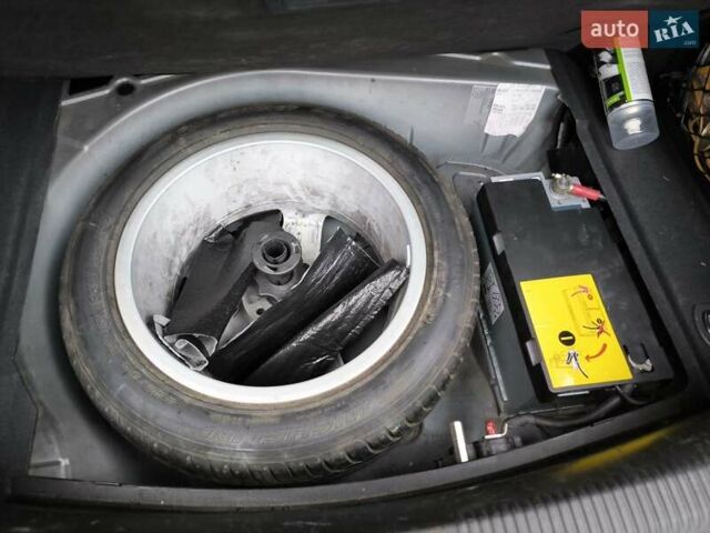 Синій Ауді А6, об'ємом двигуна 3.12 л та пробігом 175 тис. км за 5500 $, фото 13 на Automoto.ua