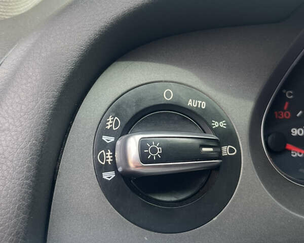 Синій Ауді А6, об'ємом двигуна 2.97 л та пробігом 317 тис. км за 5800 $, фото 11 на Automoto.ua