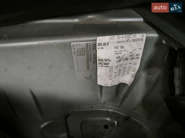 Синій Ауді А6, об'ємом двигуна 3.12 л та пробігом 175 тис. км за 5500 $, фото 14 на Automoto.ua