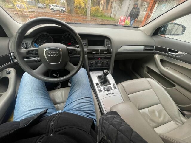 Ауди А6 2005 в Харькове на Automoto.ua Синий Ауди А6, объемом двигателя 3 л и пробегом 320 тыс. км за 4300 $, фото 5 на Automoto.ua