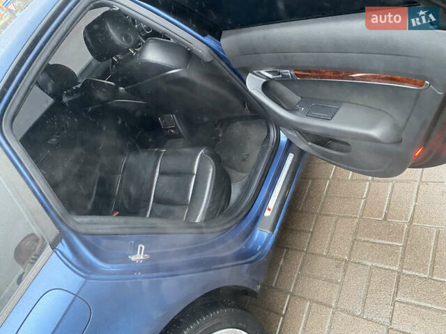 Синий Ауди А6, объемом двигателя 2.39 л и пробегом 232 тыс. км за 6600 $, фото 26 на Automoto.ua