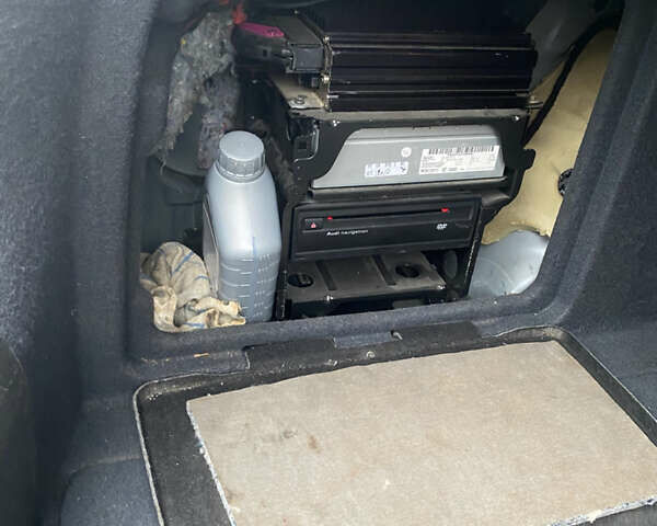 Синий Ауди А6, объемом двигателя 2.39 л и пробегом 232 тыс. км за 6600 $, фото 33 на Automoto.ua