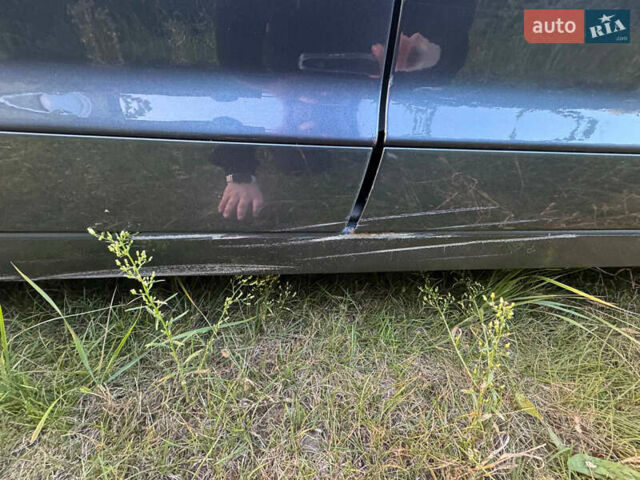 Синий Ауди А6, объемом двигателя 2.98 л и пробегом 247 тыс. км за 8500 $, фото 14 на Automoto.ua