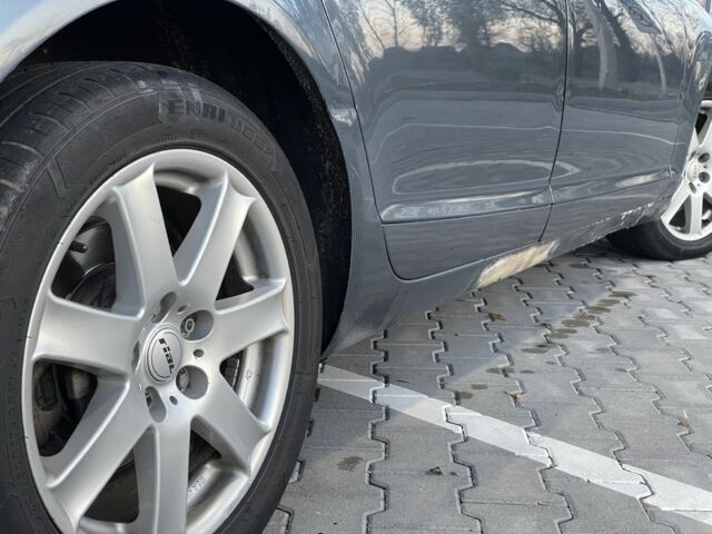 Синій Ауді А6, об'ємом двигуна 2.4 л та пробігом 350 тис. км за 5900 $, фото 23 на Automoto.ua