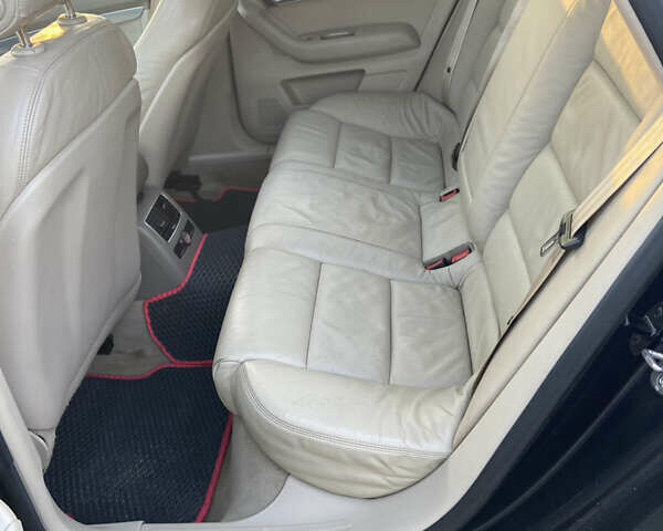 Синий Ауди А6, объемом двигателя 3.2 л и пробегом 330 тыс. км за 6999 $, фото 8 на Automoto.ua