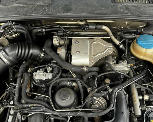 Синий Ауди А6, объемом двигателя 3 л и пробегом 380 тыс. км за 3650 $, фото 12 на Automoto.ua