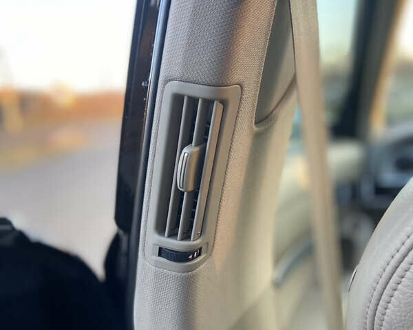 Синий Ауди А6, объемом двигателя 3.2 л и пробегом 330 тыс. км за 6999 $, фото 9 на Automoto.ua