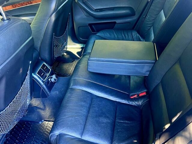 Синий Ауди А6, объемом двигателя 2.4 л и пробегом 317 тыс. км за 6900 $, фото 8 на Automoto.ua
