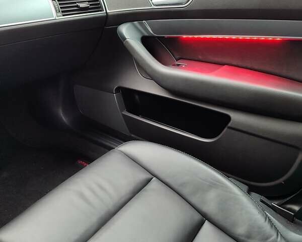 Синий Ауди А6, объемом двигателя 2.7 л и пробегом 293 тыс. км за 15500 $, фото 19 на Automoto.ua