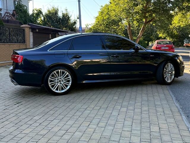 Синий Ауди А6, объемом двигателя 3 л и пробегом 270 тыс. км за 12000 $, фото 2 на Automoto.ua