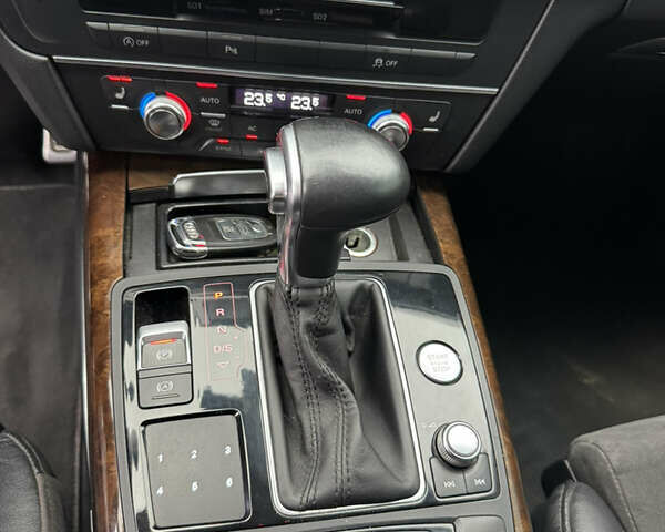 Синій Ауді А6, об'ємом двигуна 3 л та пробігом 389 тис. км за 16500 $, фото 17 на Automoto.ua